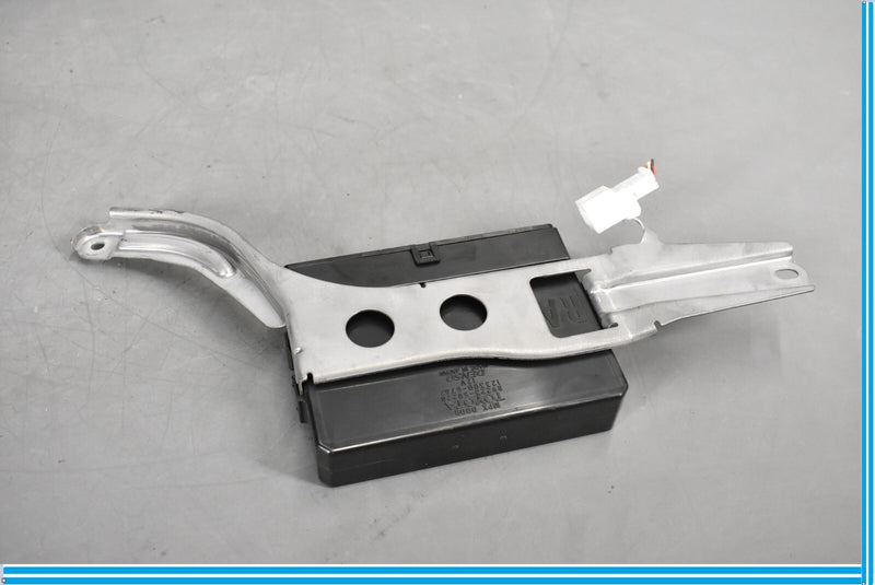 Load image into Gallery viewer, 07-09 Lexus LS460 Front Right Passenger Door Control Module Oem
