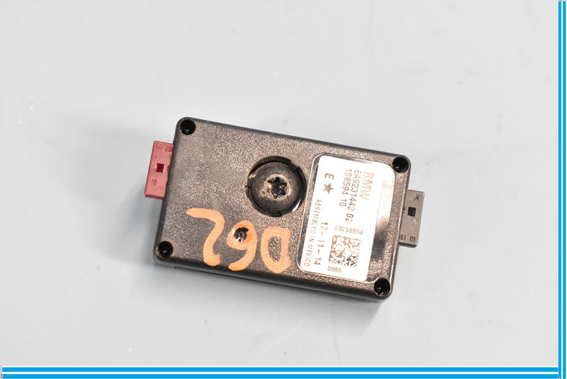 Load image into Gallery viewer, 12-16 BMW F30 320i 328i Back Up Module Antenna Noise Suppression Filter Unit Oem
