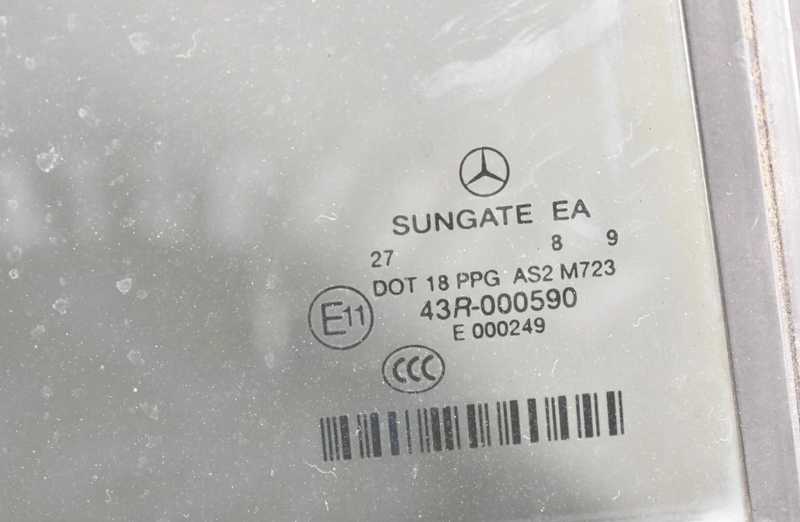 Load image into Gallery viewer, 07-13 Mercedes S550 S63 AMG Rear Right Passenger Side Quarter Window Glass Oem
