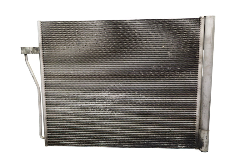 Load image into Gallery viewer, 09-15 BMW 750Li 750i xDrive AC A/C Air Conditioning Condenser 64509149390 Oem
