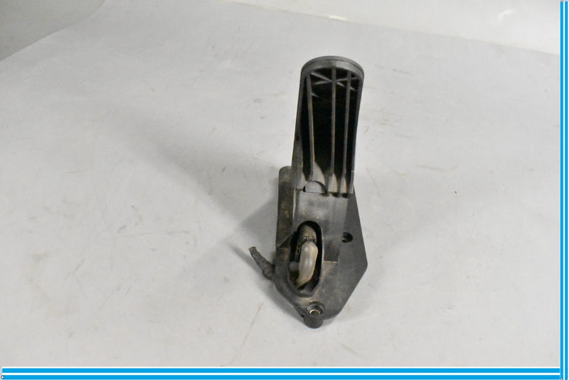 Load image into Gallery viewer, 04-13 Maserati Quattroporte M139 Gas Acceleration Foot Pedal 0280752285 Oem
