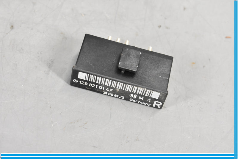 Load image into Gallery viewer, 90-02 Mercedes 300SL SL500 Right Seat Backrest Lock Relay Module Oem

