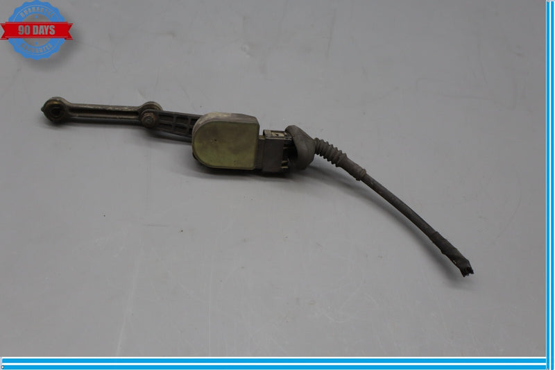Load image into Gallery viewer, 06-12 Bentley Continental Rear Right Headlight Ride Height Level Sensor Oem
