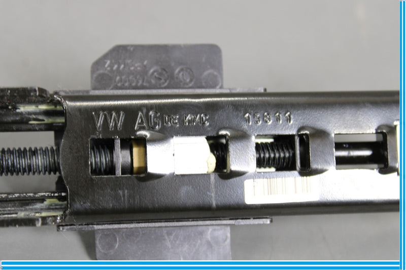 Load image into Gallery viewer, 11-18 Audi A8 Front Right Passenger Side Seat Belt Height Adjuster Motor Oem

