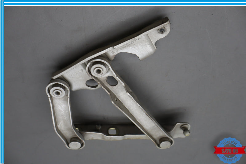 Load image into Gallery viewer, 05-11 Mercedes R171 SLK280 SLK350 Front Left Driver Side Hood Hinge Oem
