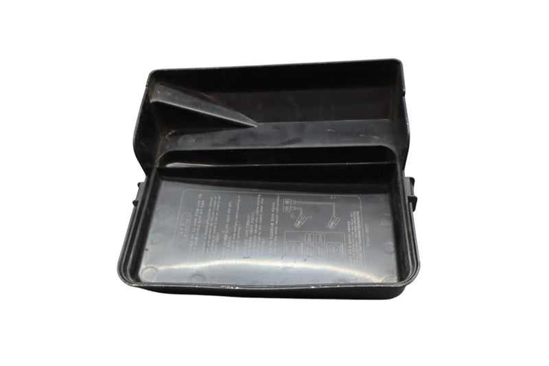 Load image into Gallery viewer, 11-13 Hyundai Equus Engine Fuse Relay Junction Box Cover 91940-3M211 Oem
