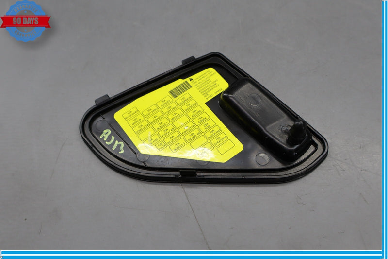 Load image into Gallery viewer, 11-13 Hyundai Equus Right Passenger Side Fuse Box Fusebox Cover Trim Oem
