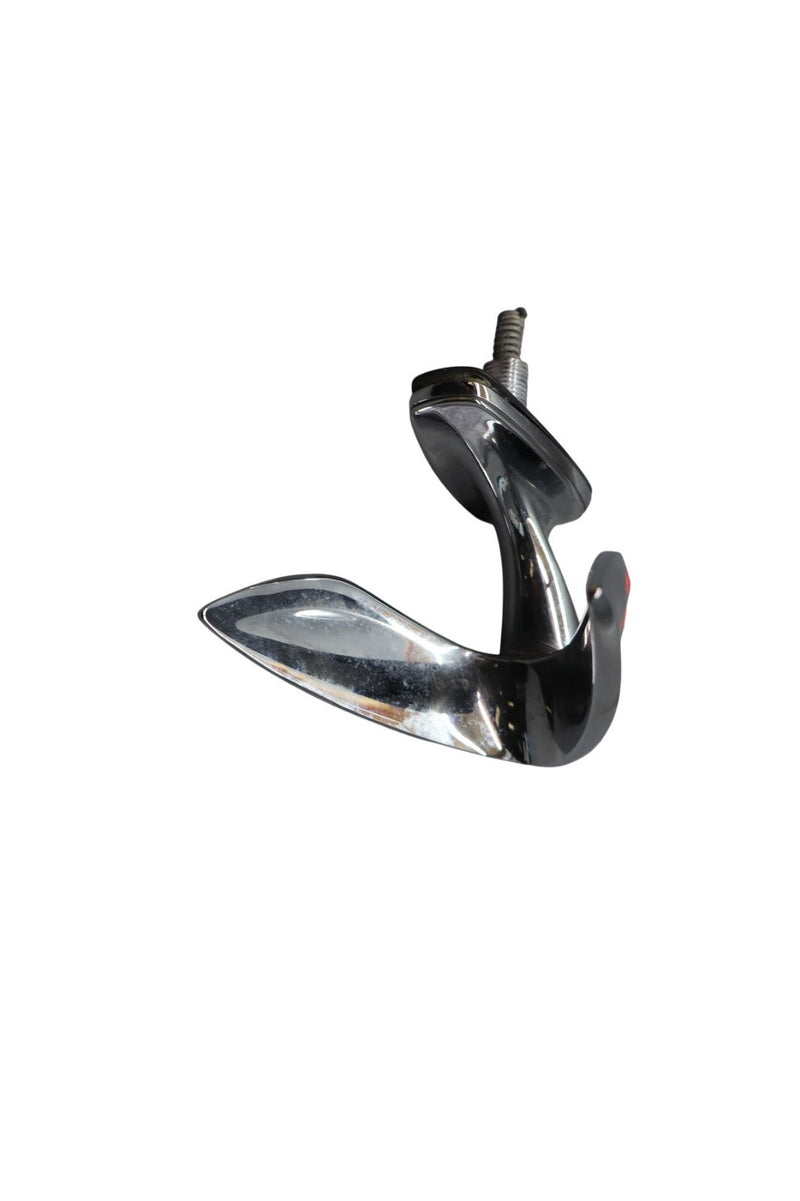 Load image into Gallery viewer, 11–16 Hyundai Equus Front Top Hood Emblem Ornament Chrome 86320-3N000 Oem
