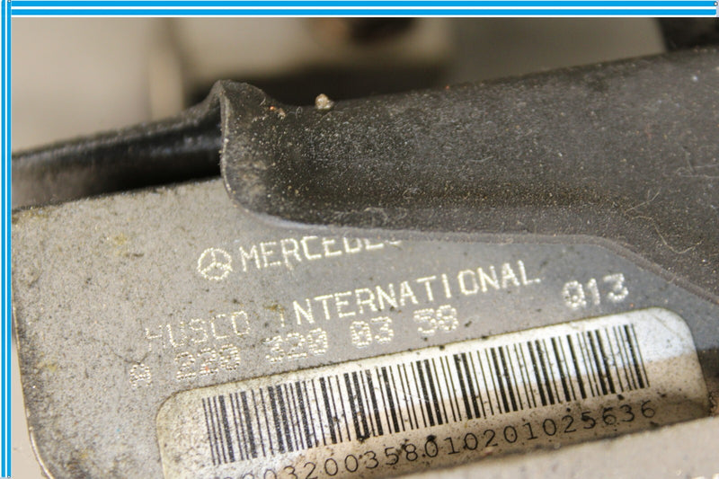 Load image into Gallery viewer, 00-06 Mercedes S500 W220 Front ABC Hydraulic Valve Block Suspension Pump Oem
