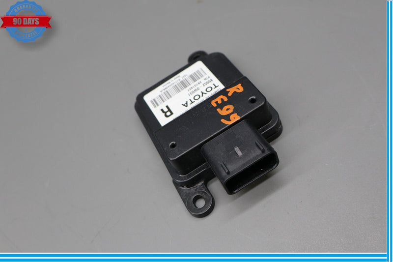 Load image into Gallery viewer, 07-12 Lexus LS460 LS600h Front Right Seat Occupant Detection Sensor Oem
