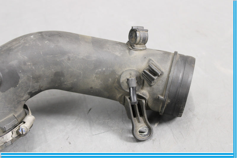 Load image into Gallery viewer, 11-12 Audi A8 Center Air Intake Hose Tube Suction Pipe 4H0129711D Oem
