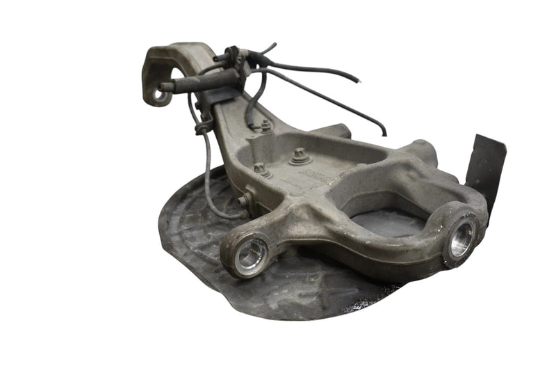 Load image into Gallery viewer, 14-17 Maserati Ghibli M157 Front Left Driver Side Spindle Knuckle Hub Oem
