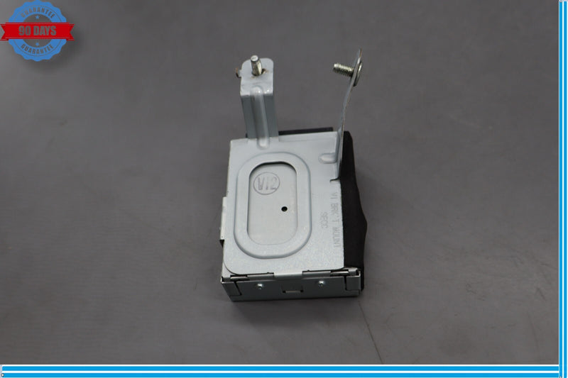 Load image into Gallery viewer, 11-13 Hyundai Equus Dash Instrument Panel USB Interface Control Module Unit Oem
