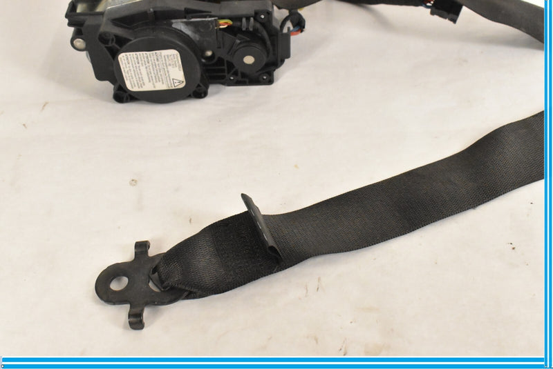 Load image into Gallery viewer, 09 10 11 12 BMW 750i 750Li F01 F02 FRONT LEFT DRIVER SIDE SEATBELT TENSIONER

