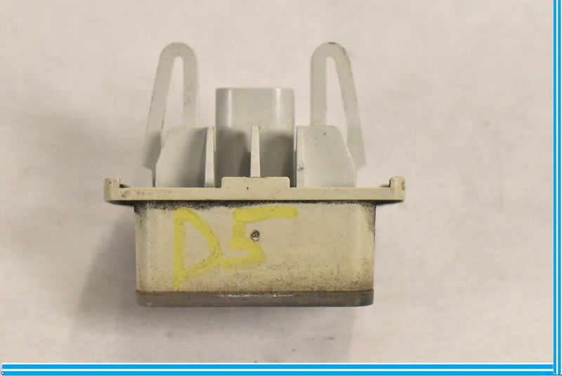 Load image into Gallery viewer, 15-20 Mercedes C300 W205 Rear License Plate Light Lamp LED 0999067000 Oem
