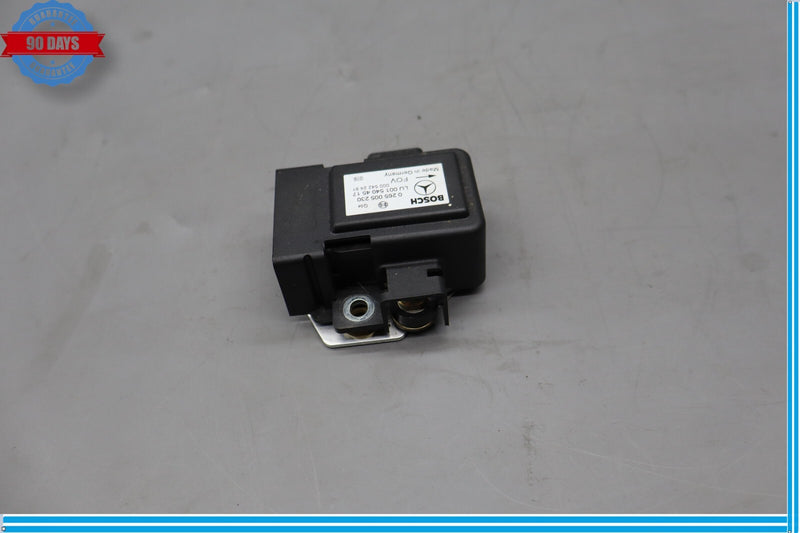 Load image into Gallery viewer, 98-03 Mercedes W210 E430 E320 Yaw Acceleration Rate Sensor 0015404517 Oem
