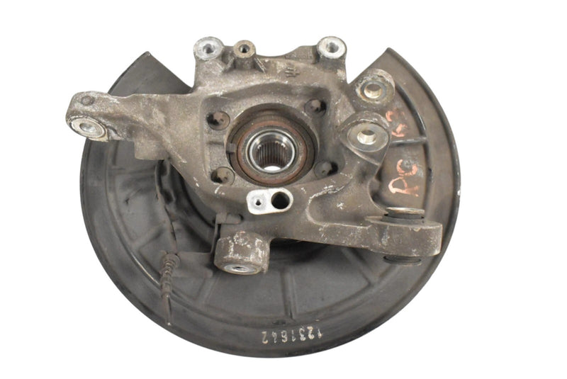 Load image into Gallery viewer, 14-17 Maserati Ghibli Rear Right Passenger Spindle Knuckle Hub 670006805 Oem
