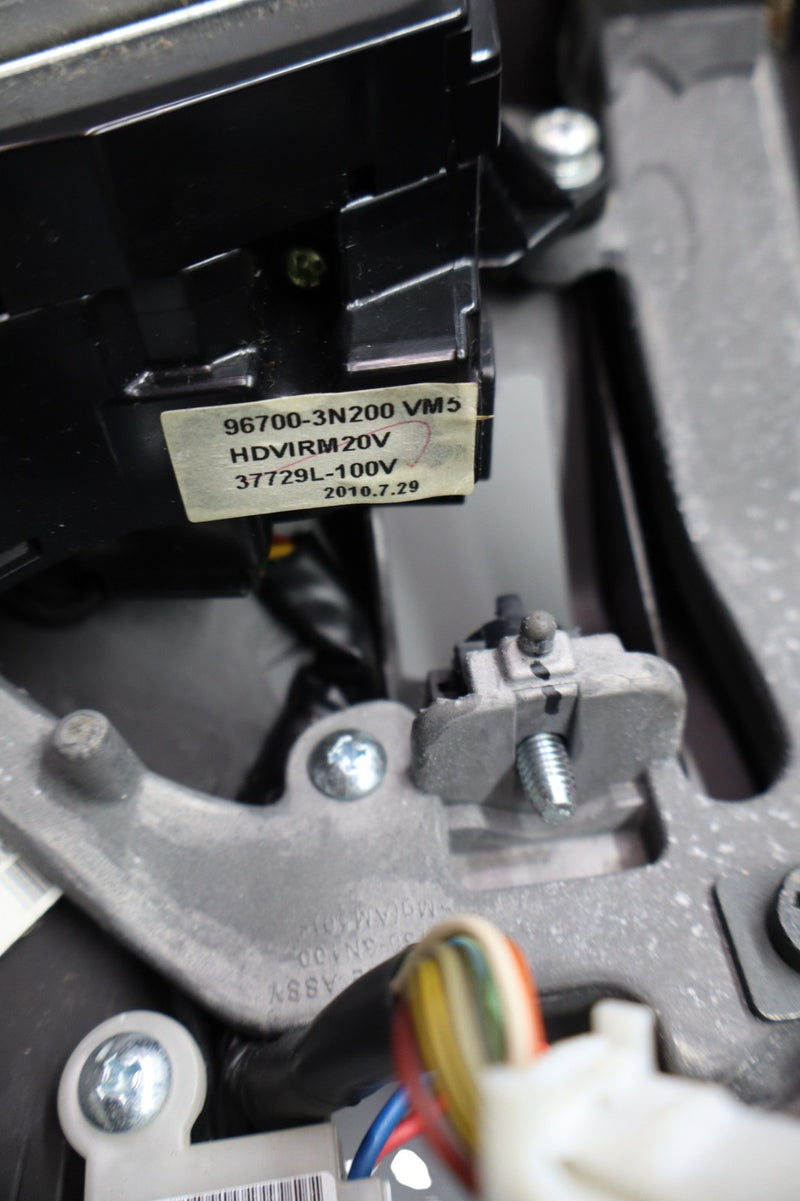 Load image into Gallery viewer, 11-13 Hyundai Equus Front Steering Wheel Black Leather 56100-3N200 OEM
