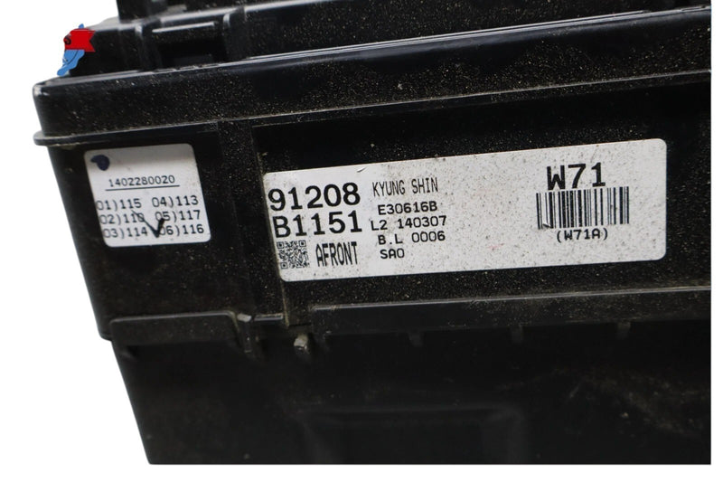Load image into Gallery viewer, 2015 Hyundai Genesis Fuse Box Relay Control Module Unit 1898009001 OEM
