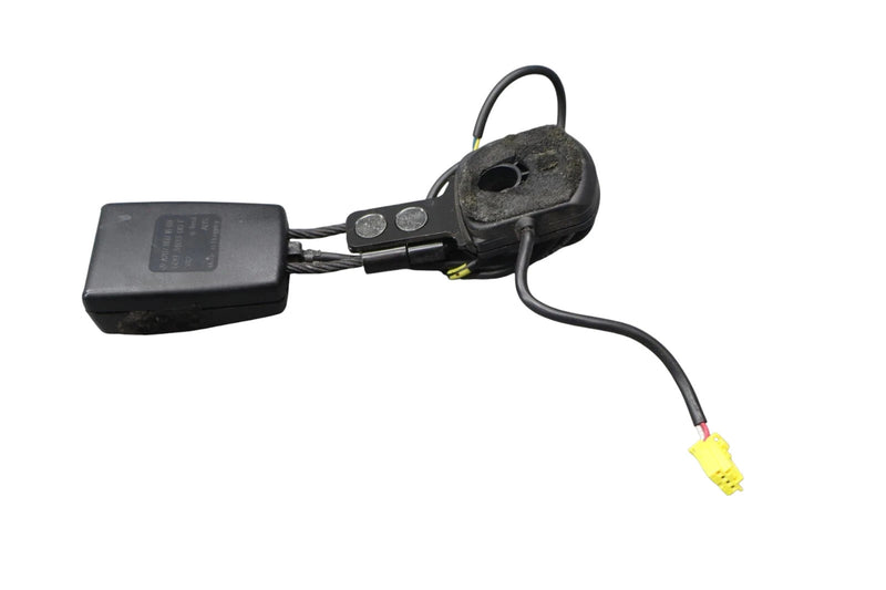 Load image into Gallery viewer, 10-17 Mercedes W204 C250 E350 E550 Front Right Side Seat Belt Buckle Black OEM
