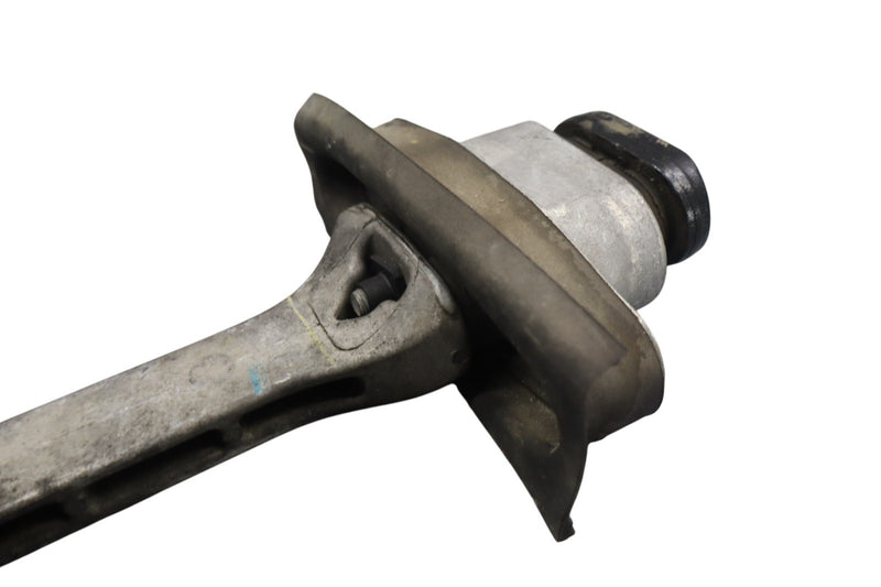 Load image into Gallery viewer, 14-16 Kia Optima Hybrid Engine Support Rod Lower Mount Bracket 21950-3S000 Oem
