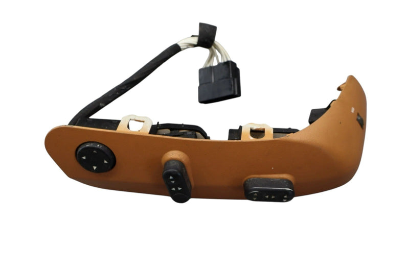 Load image into Gallery viewer, 03-13 Maserati Quattroporte M139 Front Right Side Seat Control Memory Switch OEM
