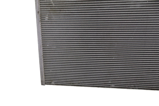 16–21 Jaguar XF X260 2.0L Front Engine Cooling Radiator Assembly GX738K230BB Oem