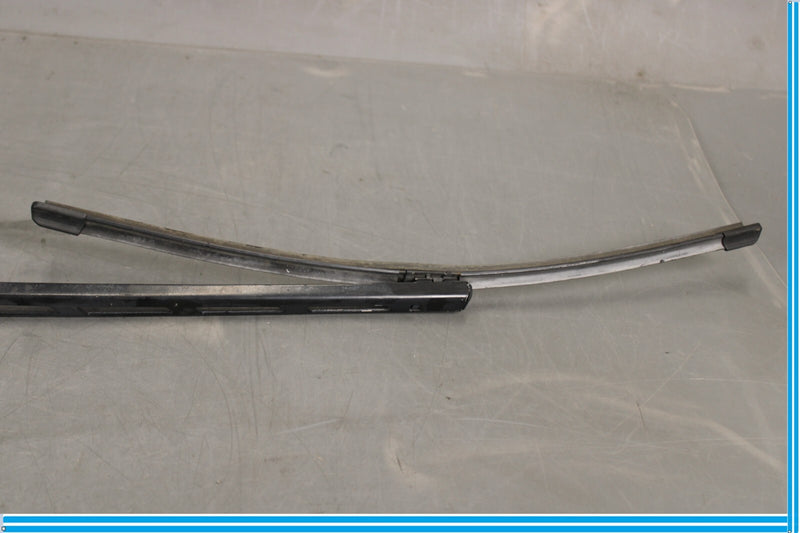 Load image into Gallery viewer, 11-18 Audi A8 Quattro Front Right Side Windshield Wiper Arm W/ Blade Oem
