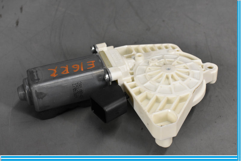 Load image into Gallery viewer, 14-18 Mercedes CLA250 C117 Rear Right Side Door Window Regulator Motor Oem
