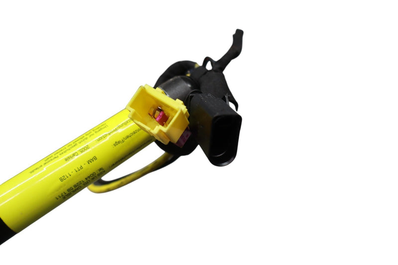 Load image into Gallery viewer, 03-10 Bentley Continental GTC Front Right Side Seat Belt Seatbelt Buckle Oem
