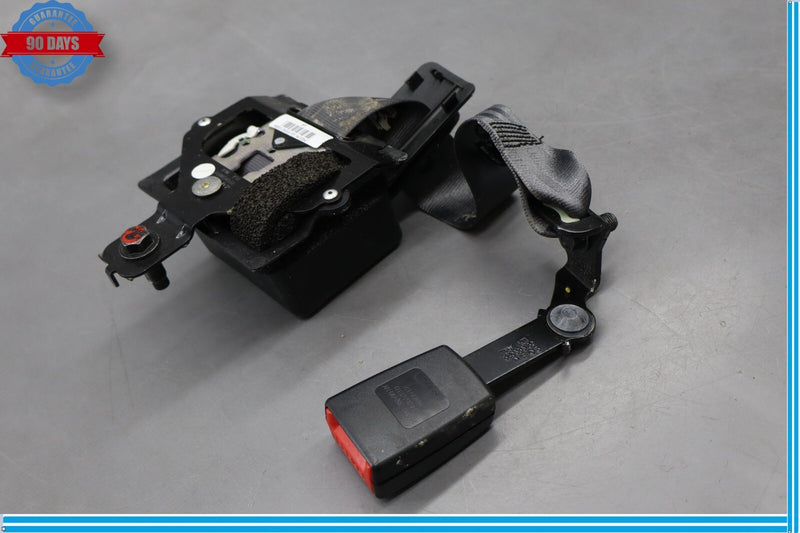 Load image into Gallery viewer, 11-13 Hyundai Equus SIG Rear Center Seat Belt Retractor w/ Latch End Buckle Oem
