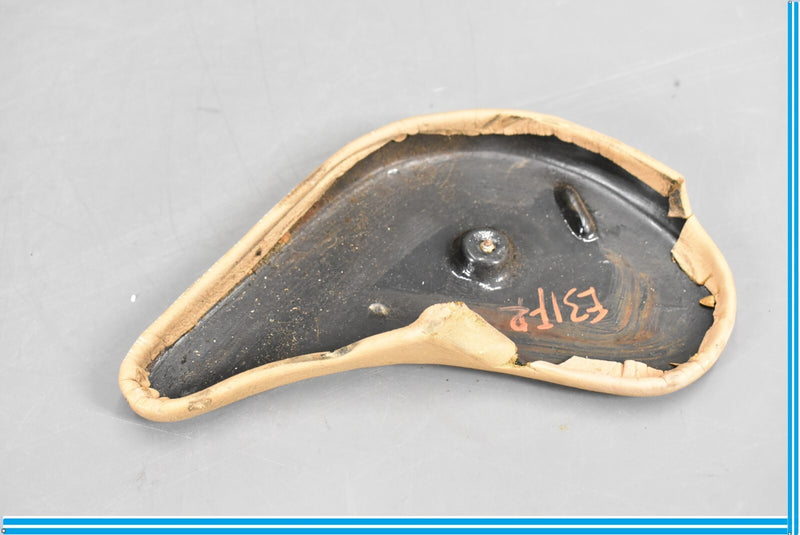 Load image into Gallery viewer, 84-91 Jaguar XJ6 XJS Front Right Passenger Side Inner Seat Hinge Cover Oem
