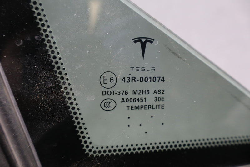 Load image into Gallery viewer, 12-20 Tesla Model S Front Right Passenger Door Window Quarter Glass Oem
