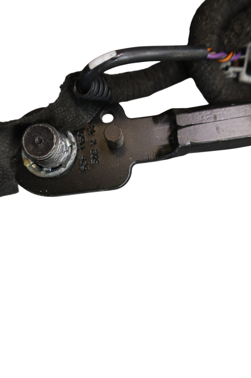 Load image into Gallery viewer, 14-22 Maserati Ghibli M157 Front Right Seatbelt Seat Belt Buckle 670016904 Oem
