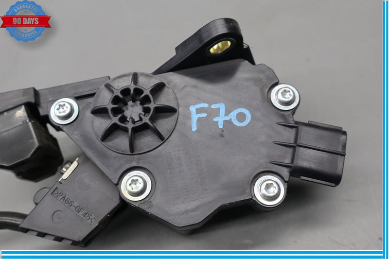 Load image into Gallery viewer, 07-12 Lexus LS460 Accelerator Throttle Gas Pedal Assemblies W/ Sensor Denso Oem
