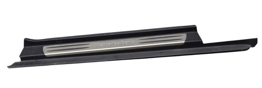 05-11 Mercedes SLK280 R171 Front Right Door Step Sill Cover Trim 1716800235 OEM