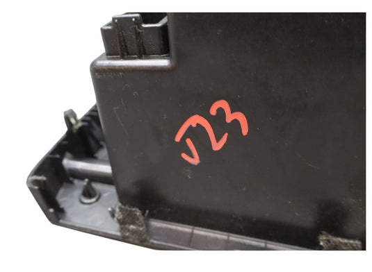 11-13 Hyundai Equus Center Console Pocket Tray USB Connector Plug 846913N100 Oem