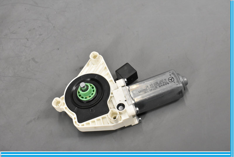 Load image into Gallery viewer, 10-17 Mercedes E350 C250 W207 Front Right Side Window Regulator Motor Oem
