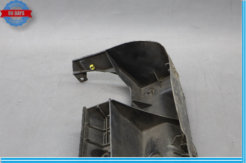 Load image into Gallery viewer, 07-09 Lexus LS460 XF40 Rear Right Lower Bumper Retainer Bracket 52565-50050 Oem
