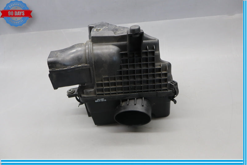 Load image into Gallery viewer, 15-19 Hyundai Genesis G80 Front Left Driver Side Air Intake Filter Box Oem
