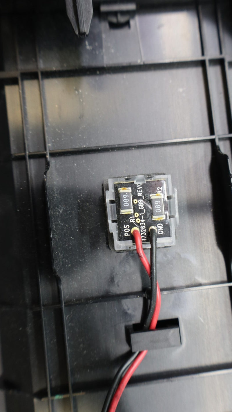 Load image into Gallery viewer, 14-19 Maserati Ghibli Dash AUX USB Phone Storage Box Compartment 670066186 Oem
