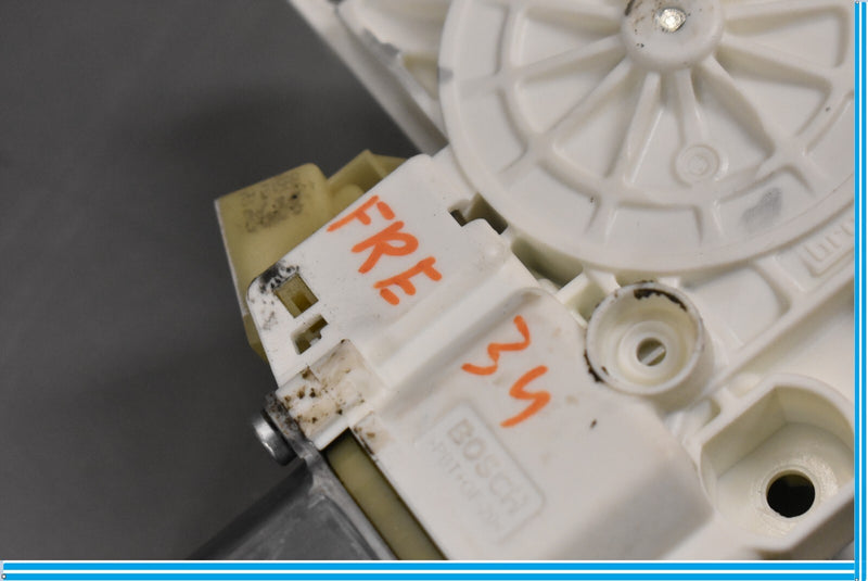 Load image into Gallery viewer, 06-12 Mercedes W164 GL500 GL450 Front Right Side Door Window Regulator Motor Oem
