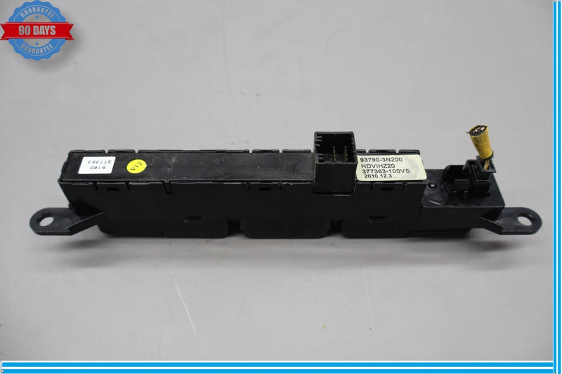 Load image into Gallery viewer, 11-13 Hyundai Equus Signature Temp Hazard Display Control Swtich Oem
