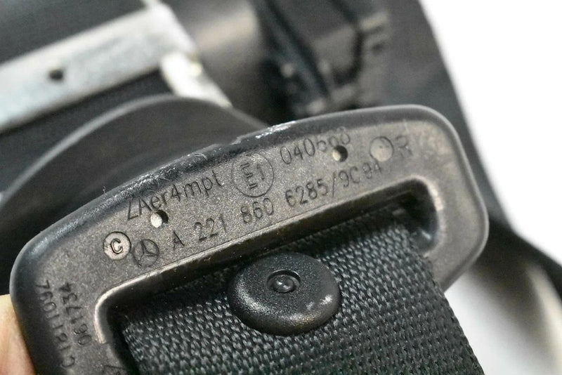 Load image into Gallery viewer, 10-13 Mercedes W221 S400 S63 AMG Front Right Side Seat Belt Seatbelt Black Oem
