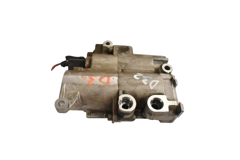 Load image into Gallery viewer, 10-13 Mercedes S400 W221 Hybrid Converter Housing Oil Pump 2212700397 OEM
