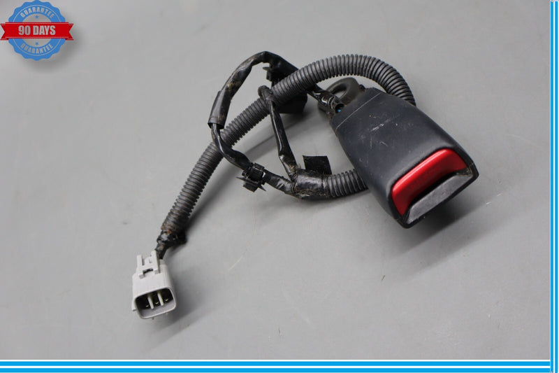Load image into Gallery viewer, 02-06 Lexus LS430 XF30 Front Right Passenger Side Seat Belt Buckle Receiver Oem

