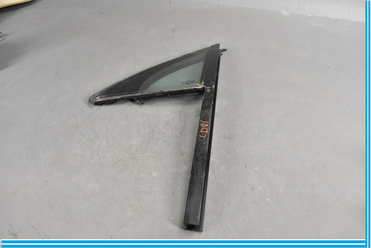 11-18 Volkswagen VW Touareg Front Left Driver Door Vent Window Glass Oem