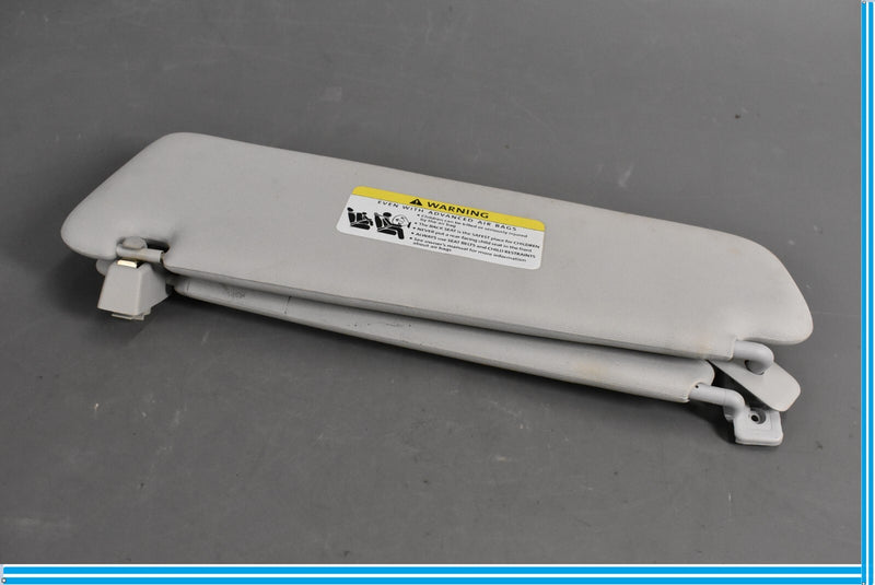 Load image into Gallery viewer, 11-17 Volkswagen VW Touareg Front Right Passenger Side Sun Visor W/Mirror Oem
