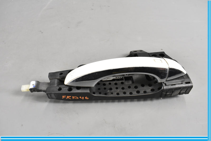 Load image into Gallery viewer, 11-18 Audi A8 Quattro Front Right Driver Side Exterior Door Handle 4H0837886 Oem
