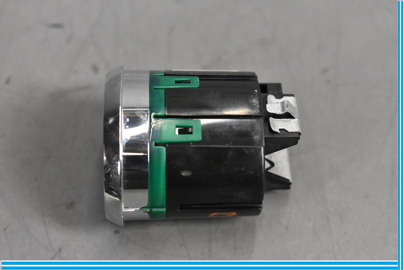 Load image into Gallery viewer, 14-20 Maserati Quattroporte Dash Dashboard Center Analog Clock 670011361 Oem
